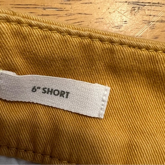 ✅ Loft outlet sz 0 gold yellow 6” Shorts 100 cotton classic summer GUC chinos - Picture 5 of 7